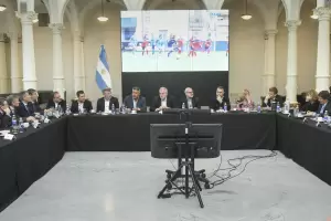 El CFE present el convenio para impulsar el ftbol femenino en las escuelas