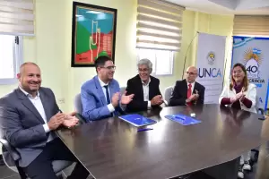 Firman convenio entre la UNCA y la Universidad Nacional de Chilecito
