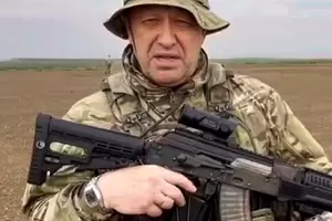 Cobra fuerza la teora de que un misil derrib el avin en el que viajaba