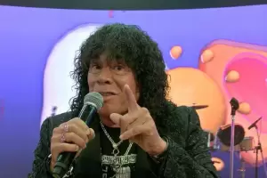 El que avisa: el Poncho se despide con La Mona y bastante fresquito