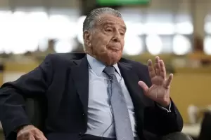 Eurnekian sobre el BRICS: "Vos podes tener tu seora y tu amante, negro"