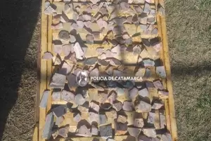 Recuperaron 148 kg de piedra rodocrosita y secuestraron marihuana, tras un registro domiciliario