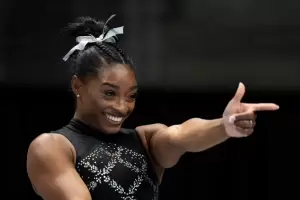 Simone Biles se consagr campeona nacional y bati un histrico rcord de 90 aos