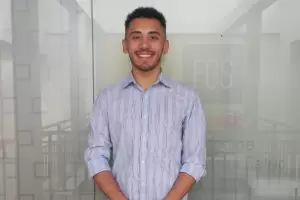 Fabrizio, egres de la Facultad de Salud y termin con puesto de honor en el Garrahan