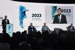 Sergio Massa: "Sabemos que en la dolarizacin la moneda ms fuerte se come a la ms dbil"