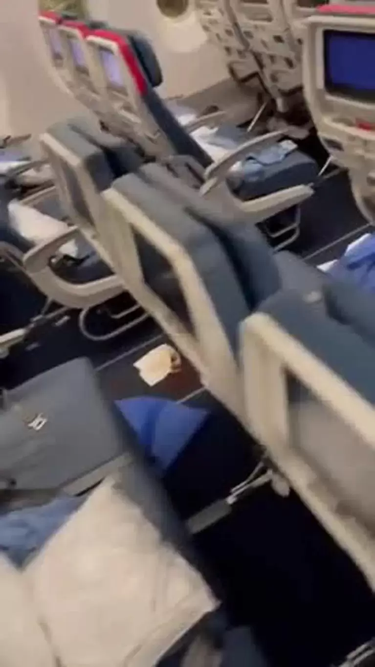 El video del estado en que qued la cabina se viraliz. (Video: Twitter @arbyswehavethe2)