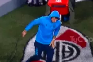 Viral: el gesto indito de Leandro Paredes con el escudo de River en el Monumental