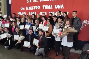 Reconocieron a docentes destacados de la provincia