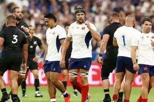 Francia dio el golpe en el debut del Mundial de rugby y venci 27-13 a Nueva Zelanda