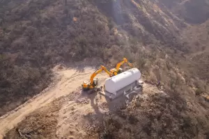 Instalan nueva cisterna en Banda de Varela