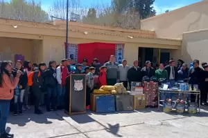 Educacin entreg equipamiento a la EPET N13 de Santa Mara