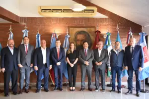 Jalil junto a gobernadores del Norte Grande impulsan la construccin de plantas de energa renovable