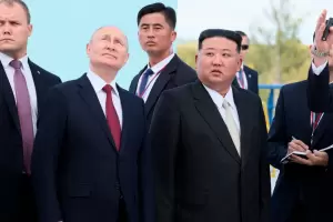 Luego de la reunin con Putin, el lder de Corea del Norte se quedar en Rusia "unos das ms"