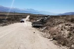 Dos heridos tras un impactante vuelco en Aconquija