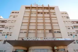 Una mujer muri tras caer por el hueco del ascensor de un hospital