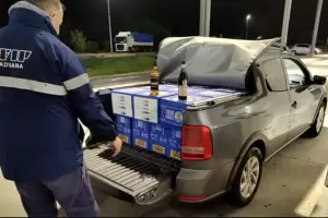 Aduana: secuestr 600 botellas de fernet y ms de 200 de whisky con destino a Uruguay