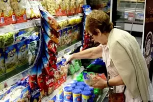 PAMI: ampliacin del Programa Alimentario Quines podrn acceder al bono de $15.000?
