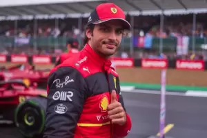 Sorpresa en Singapur! Gan Sainz con Ferrari y Verstappen termin quinto