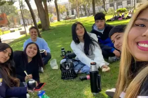 Semana del Estudiante: los chicos coparon El Rodeo en la previa de la primavera