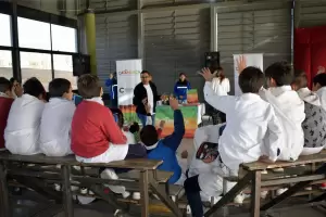 Turismo llega a las escuelas con una capacitacin a alumnos de 4to grado