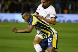 A Independiente se le escap sobre el final y igual 1-1 ante Rosario Central