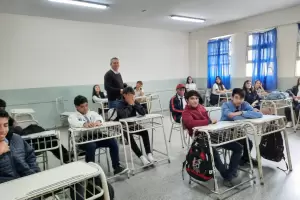 Seis meses despus, los alumnos de la Secundaria N64  de Baado de Ovanta volvieron a las aulas