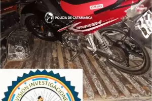 Recuperaron una moto robada: La haban escondido en el pasto
