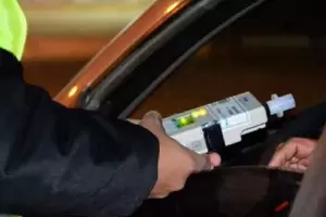 Un conductor dio positivo en el test de alcoholemia y su auto fue al Corraln Municipal