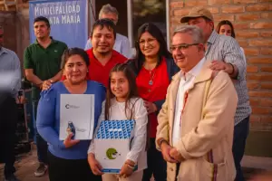 Entregaron viviendas y escrituras en Santa Mara y en San Jos