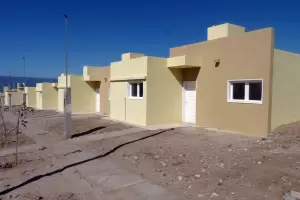 Viviendas para Capital: IPV oficializa este martes la entrega en Valle Chico
