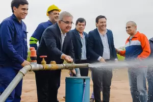 Jalil inaugur Obras de agua, SUM y viviendas sociales en Tapso