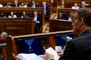 La derecha espaola perdi la primera votacin en el Parlamento