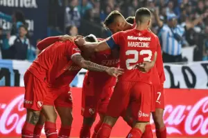 Independiente se llev el clsico ante Racing con una actuacin destacada