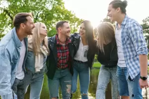 Qu palabra te define como amigo, segn tu mes de nacimiento