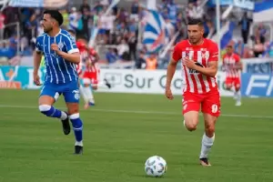 Godoy Cruz e Instituto igualaron en Mendoza