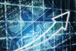 Dlar blue rcord: se mantuvo en los $1100, pese al desplome del CCL y MEP