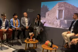 Feria Internacional de Turismo: Laguna Blanca mostr su riqueza cultural