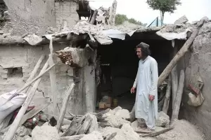 Sismo de 6,3 sacudi Afganistn y dej al menos 2000 muertos