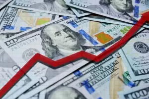 El dlar blue anota su primera suba del ao 2024