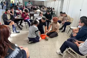 Charla y prctica en RCP en la ESAE N3