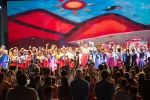 La segunda fecha del Ponchito colm de msica y colores el Predio Ferial