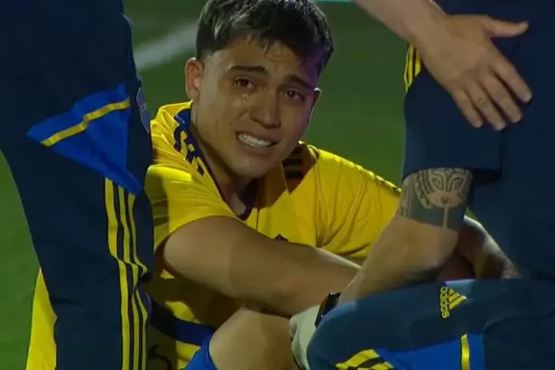 Zeballos afuera: el desgarro que sacude los planes de Boca ante V�lez y Racing