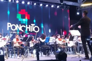 Gran presentacin de la orquesta del Ministerio de Educacin en el Ponchito