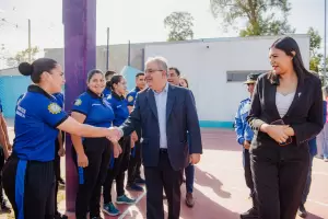 El Gobernador Jalil visit la Escuela de Cadetes y se reuni con jvenes aspirantes