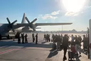 Comienzan el traslado a Roma de los argentinos menores de edad que buscan salir de Israel