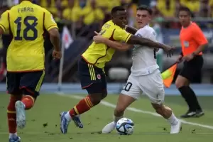 La Uruguay de Marcelo Bielsa rescat un agnico empate frente a Colombia