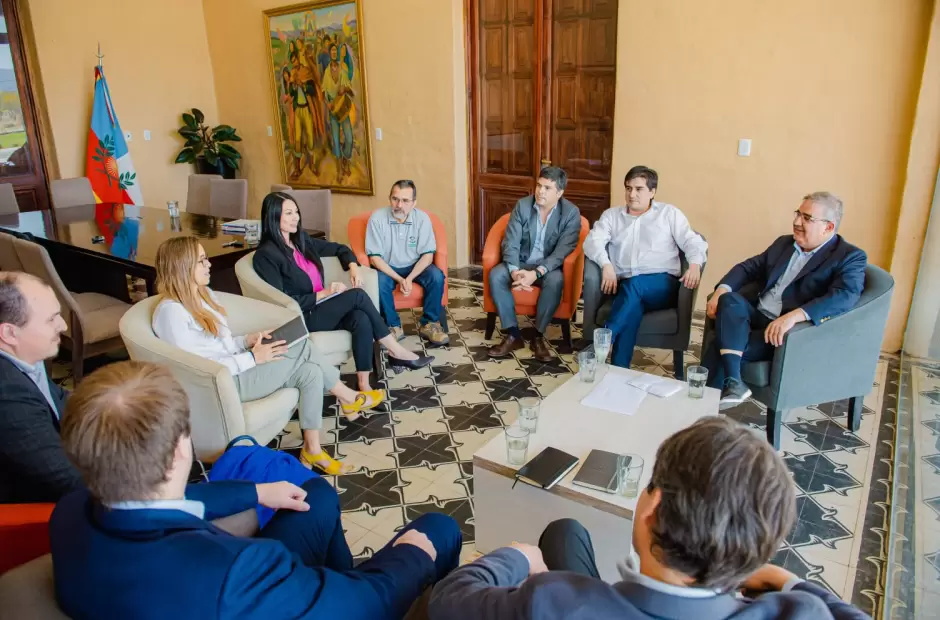 Jalil con empresas mineras