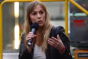 El kirchnerismo responsabiliz� a Milei por el "caos financiero"