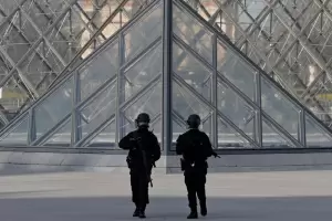 Alerta terrorista: el Museo Louvre cierra por temor de un atentado