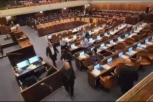 Un bombardeo en Jerusaln oblig a suspender una sesin del Parlamento